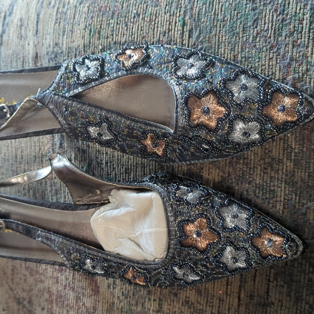 Sling back kitten Heels 8
